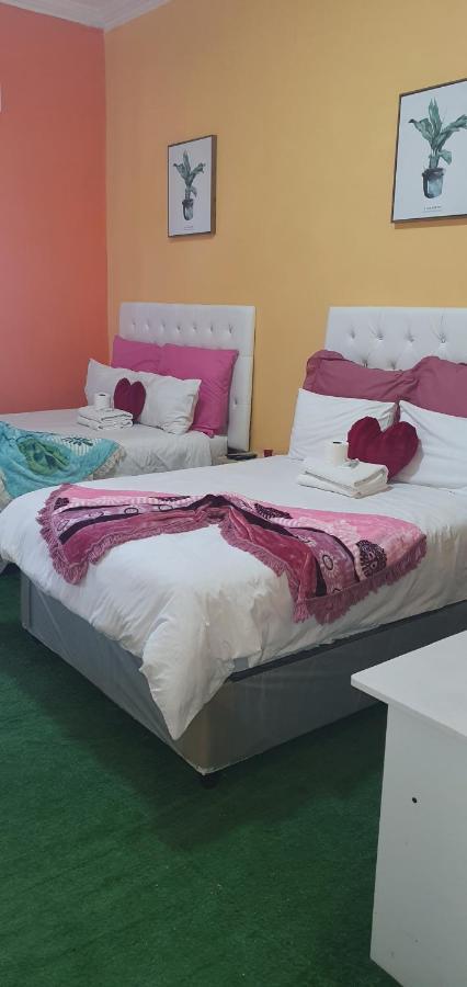 Helpful Lodge Кейптаун Екстериор снимка