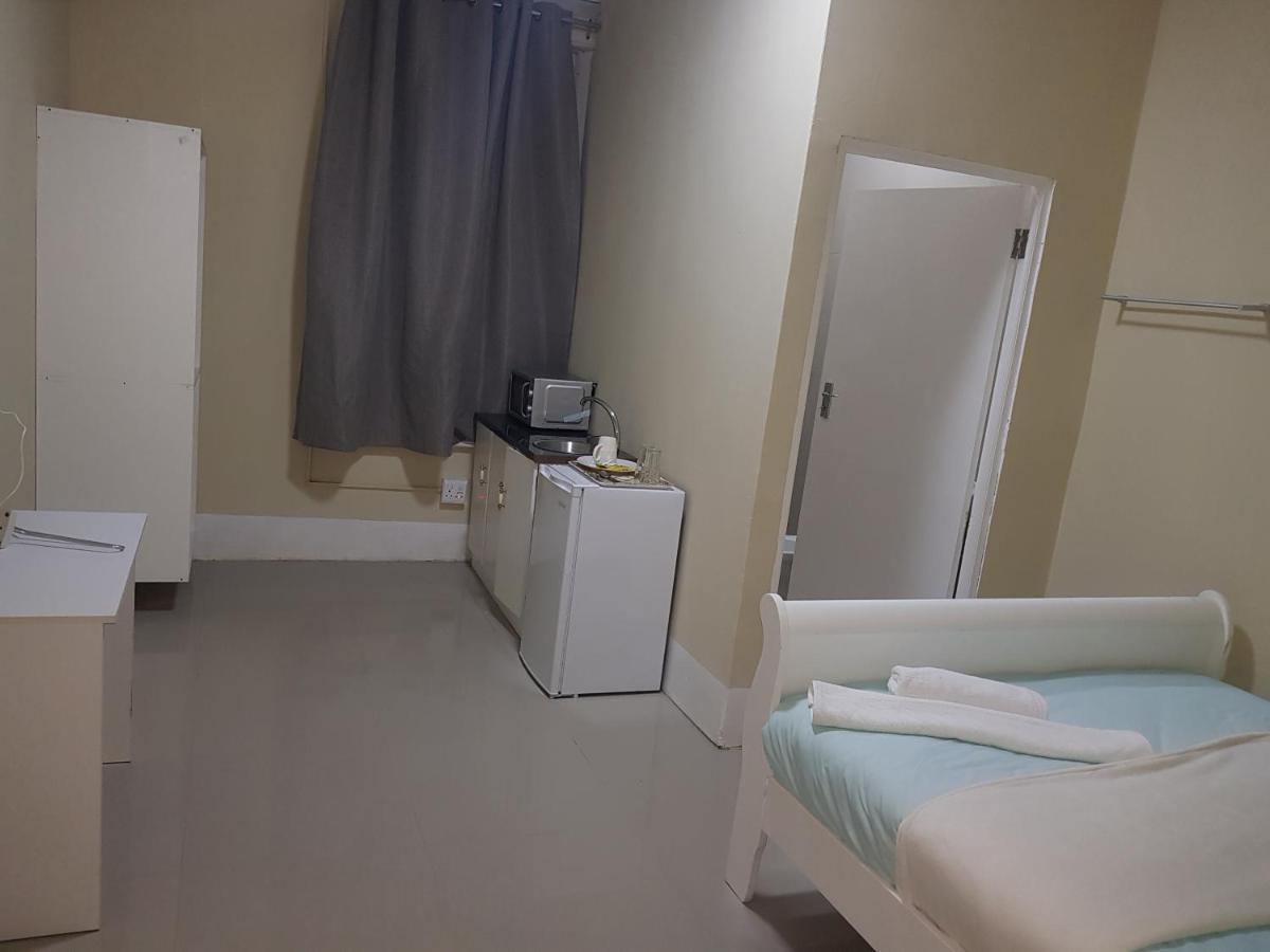 Helpful Lodge Кейптаун Екстериор снимка